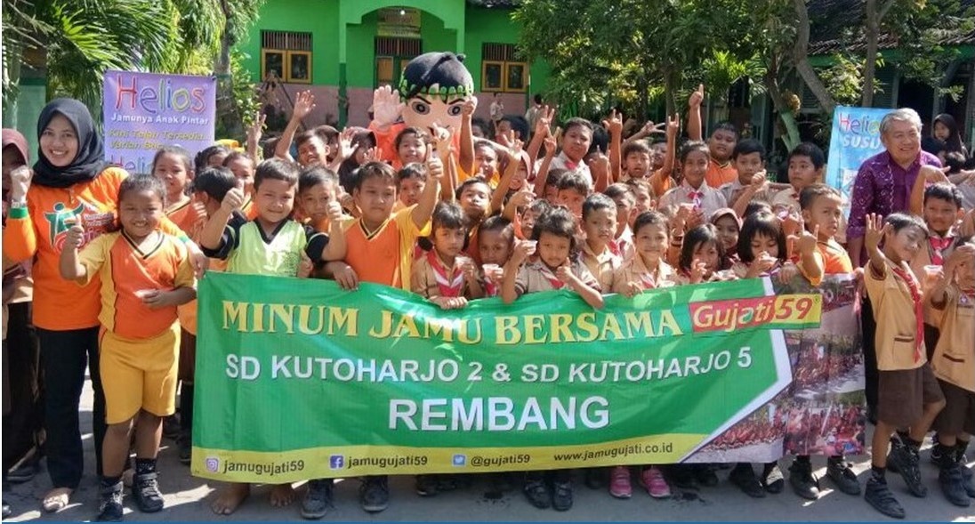 Gujati Populerkan Minum Jamu pada Anak